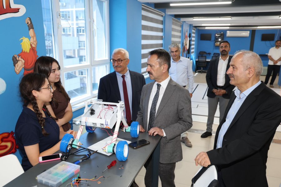 Başkan Büyükgöz Vali Aktaş’a projelerini yerinde tanıttı