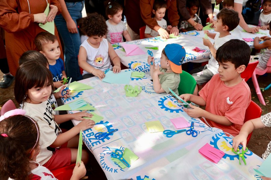 Gebze Belediyesi’nin Etkinliğinde Minikler Doyasıya Eğlendi