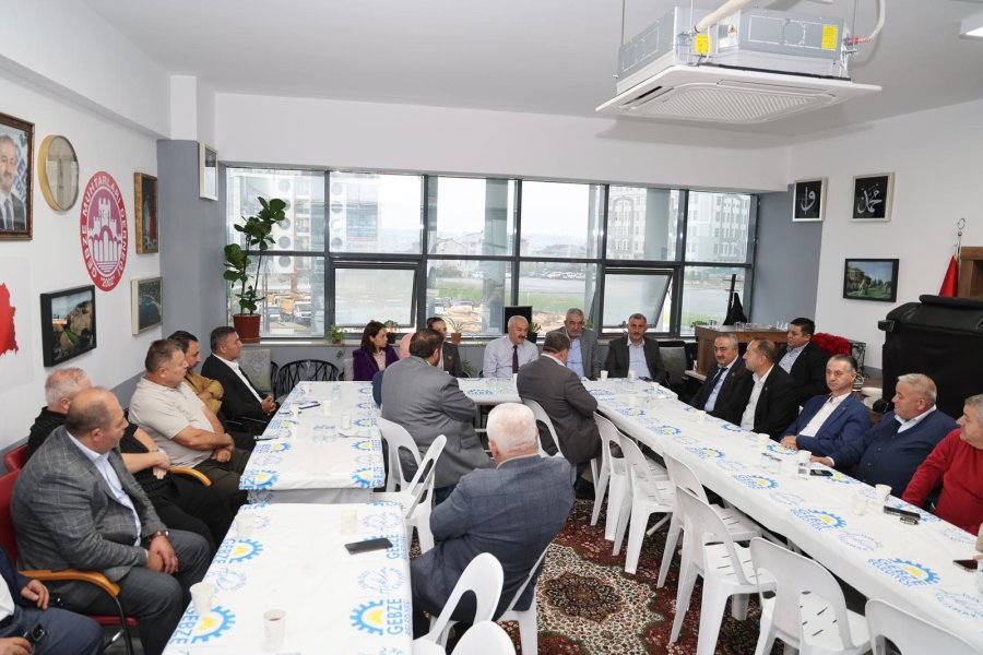 Başkan Büyükgöz Muhtarlarla Bir Araya Geldi