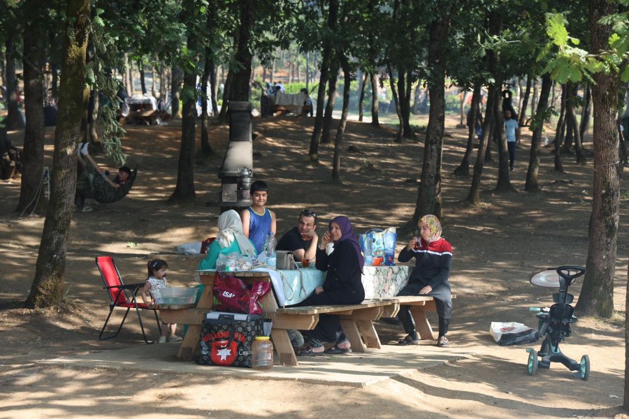 Cuma Köy Mesire Alanına “Güzide Orman Kafe” Açıldı