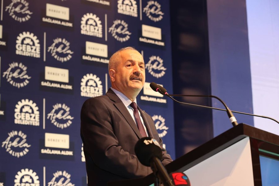 Gebze Belediyesi Hizmet ve Yatırım Dönem Toplantısında Konuşan Başkan BÜYÜKGÖZ: