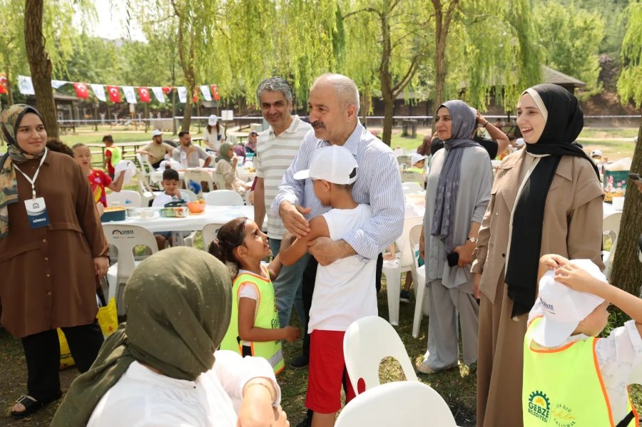 Başkan Büyükgöz, Gebzeli  minikleri piknikte ağırladı 