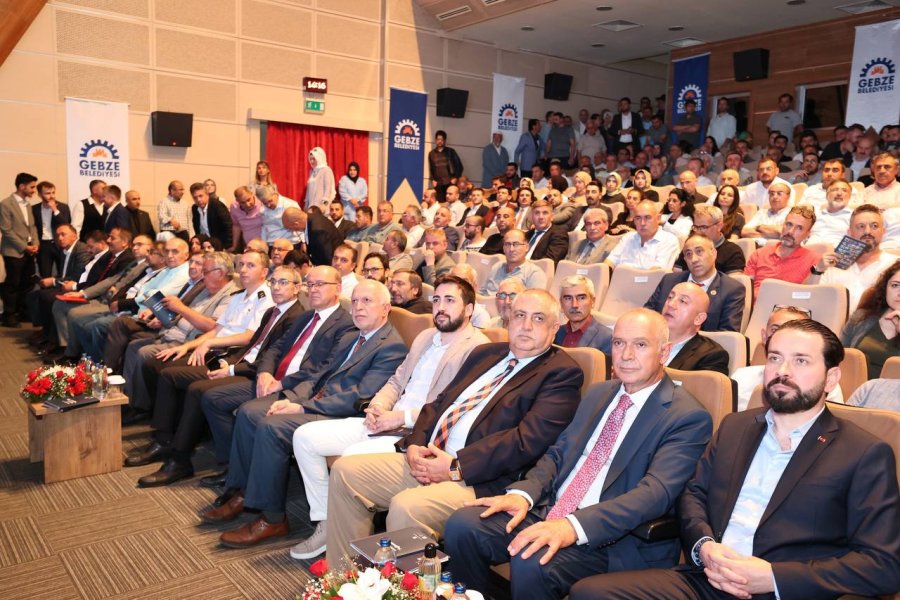 Gebze Belediyesi Hizmet ve Yatırım Dönem Toplantısında Konuşan Başkan BÜYÜKGÖZ: