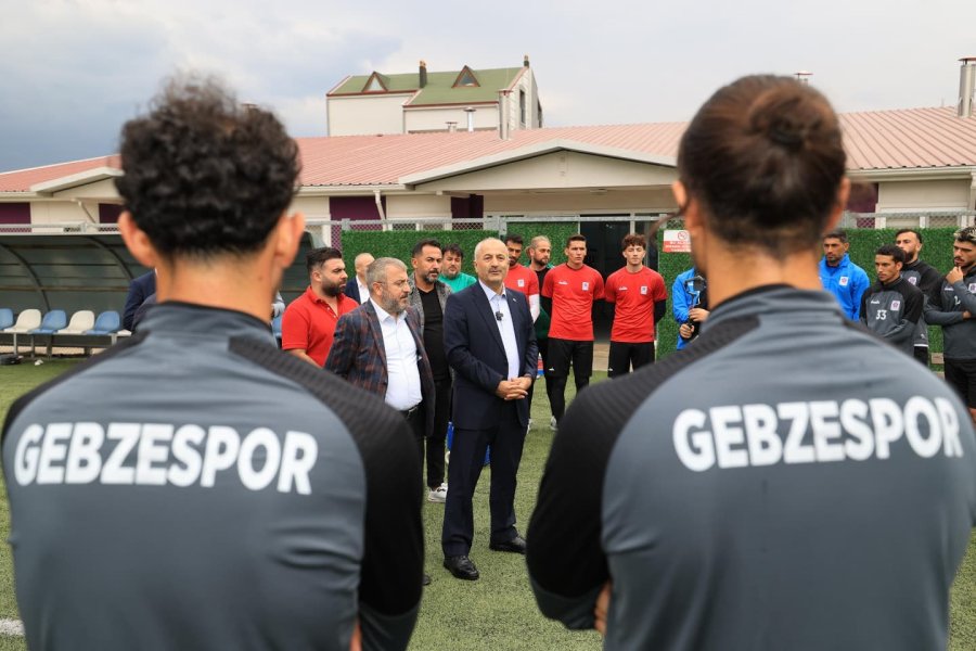 Başkan Büyükgöz’den Mor Menekşe’ye Moral Ziyareti