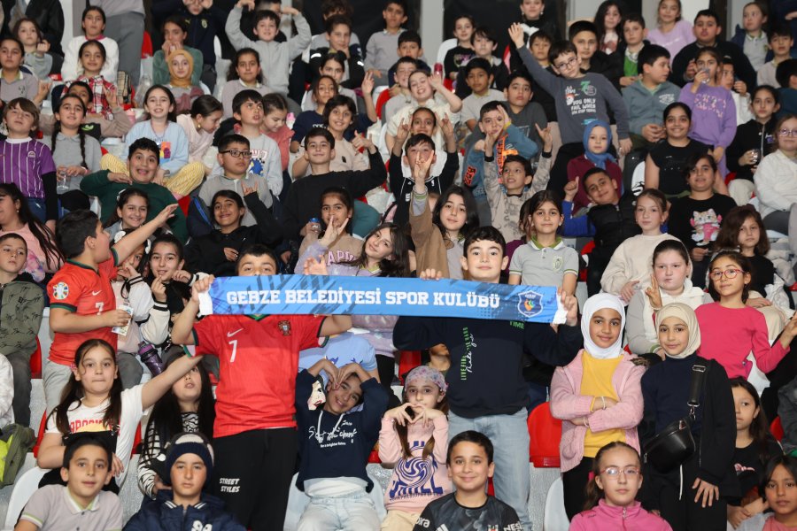 Gebze’nin “Efeleri” Şampiyonluk Kupasına Kavuştu