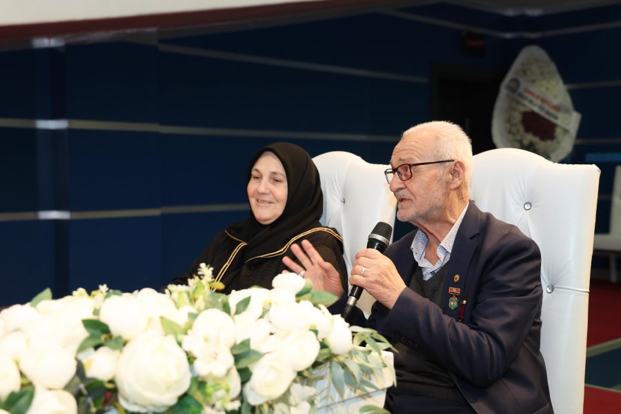 Başkan Büyükgöz’den Dünya Aile  Günü’nde Sürpriz Nikah