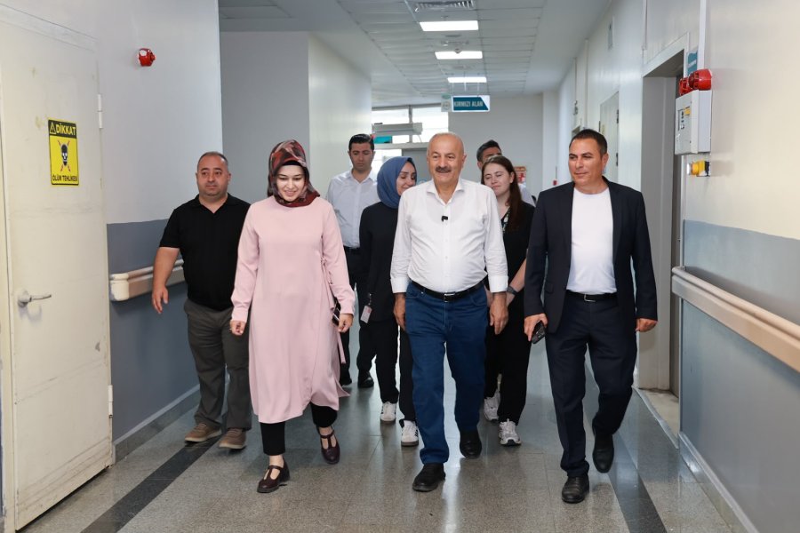 Başkan Büyükgöz'den Sünnet Çocuklarına Moral Ziyareti
