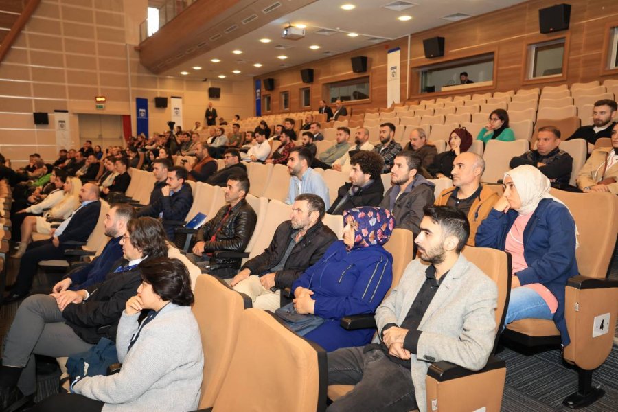 Gebze’de işveren ile iş arayanı buluşturan toplantılar