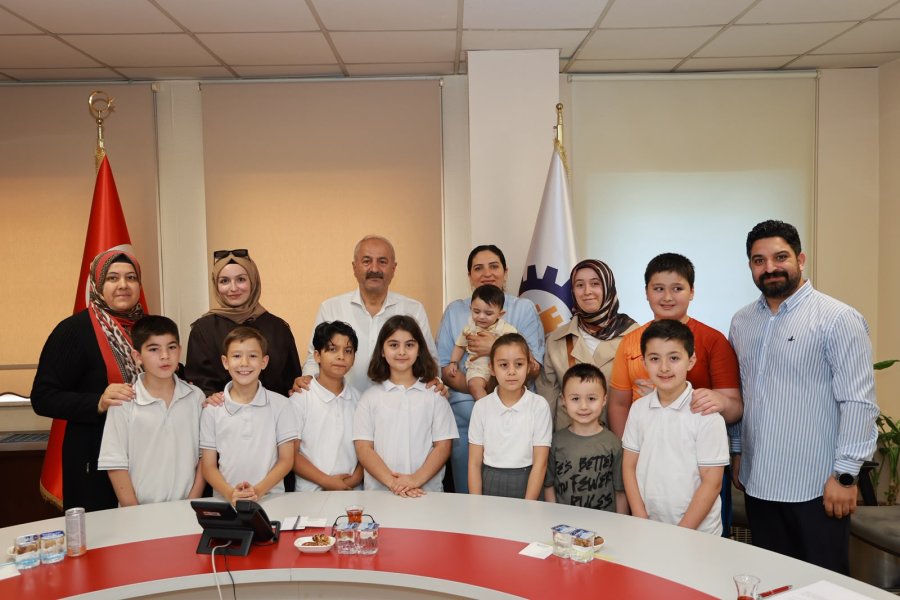 Minik Öğrencilerden Başkan Büyükgöz’e Ziyaret