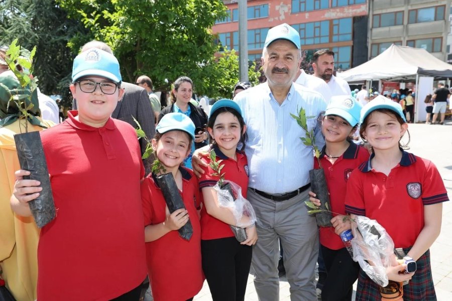 Gebze’de ‘Çevreni Koru Geleceğe Hayat Ver’ Şenliği