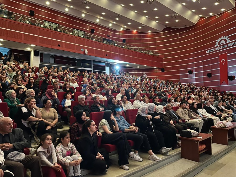 GESMEK Türk Halk Müziği Konserine Yoğun İlgi