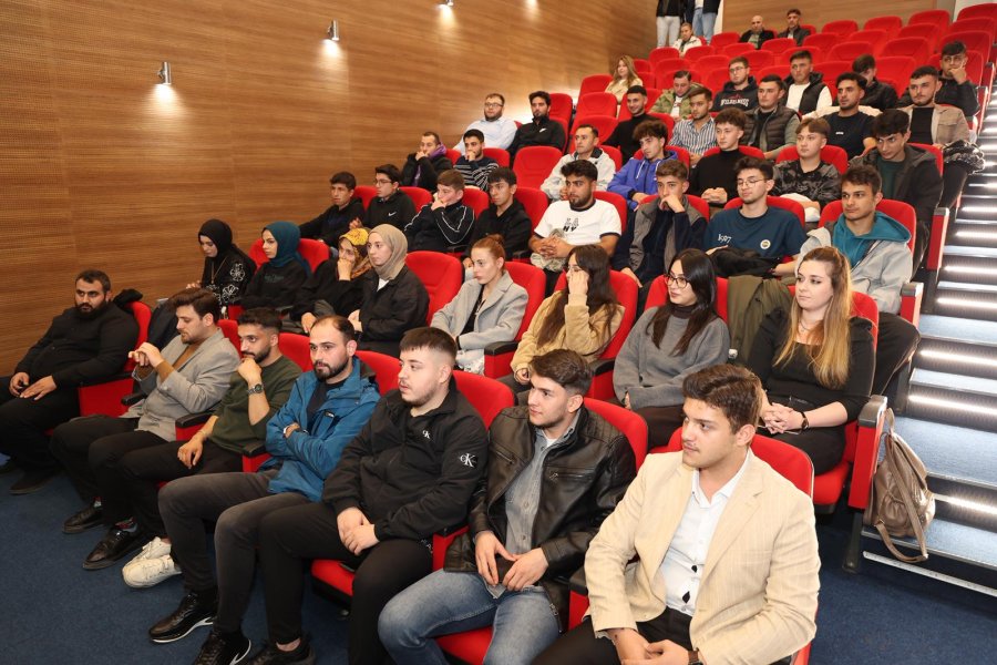 Başkan Büyükgöz Gençlerle Buluştu