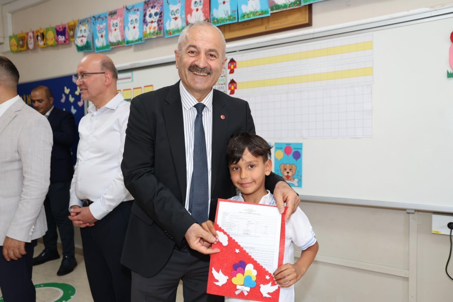 Başkan Büyükgöz karne törenine katıldı