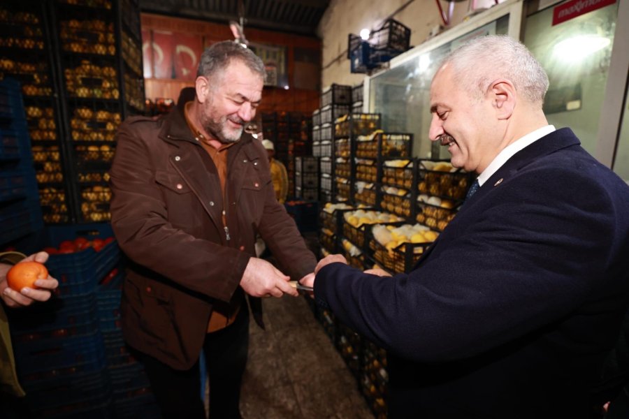 Başkan Büyükgöz Hal Esnafına Konuk Oldu