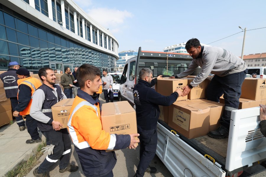 Ramazan Erzak Konvoyunu Başkan Büyükgöz Uğurladı