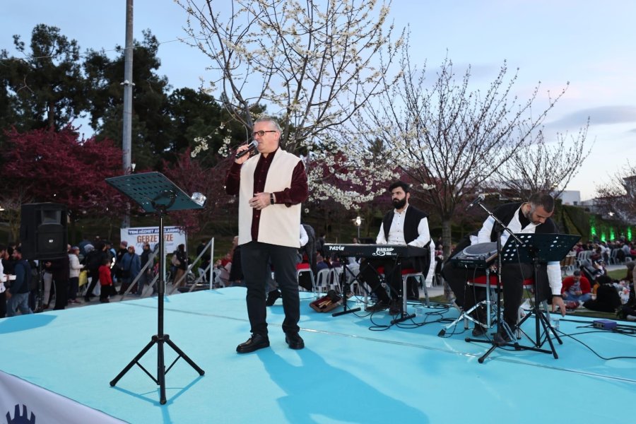 Gebze’de On Binleri Buluşturan İftar Programı