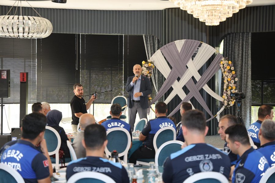 Başkan Büyükgöz Zabıta Personeliyle Buluştu