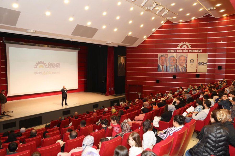 Miniklerden “Aslan Hürkuş 4: Hürjet”le eğlendi