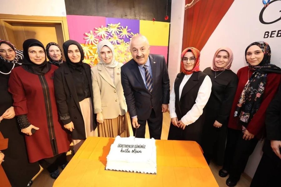 Gebze’deki Tüm Öğretmenlere Özel Tebrik
