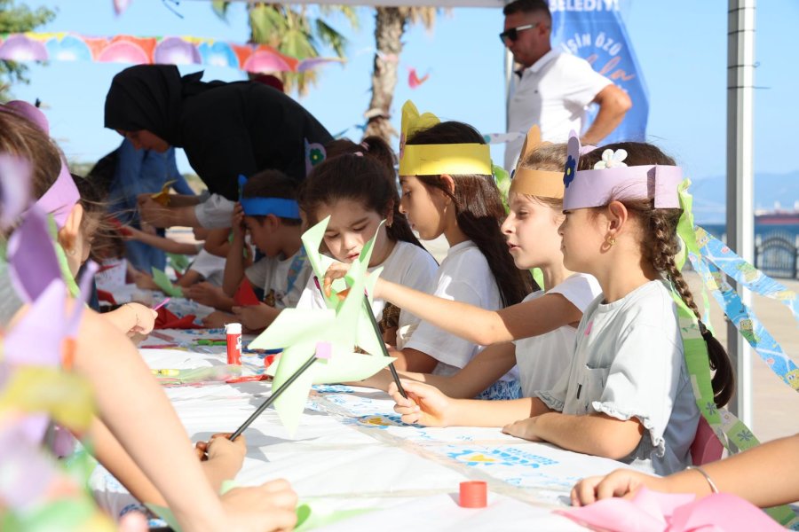 Başkan Büyükgöz, Miniklerin Atölye Keyfine Ortak Oldu