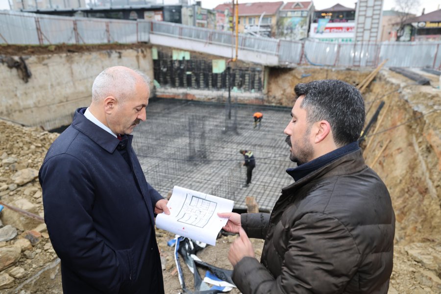 Kent Meydanındaki Önemli Çalışmada İlk Beton Atıldı