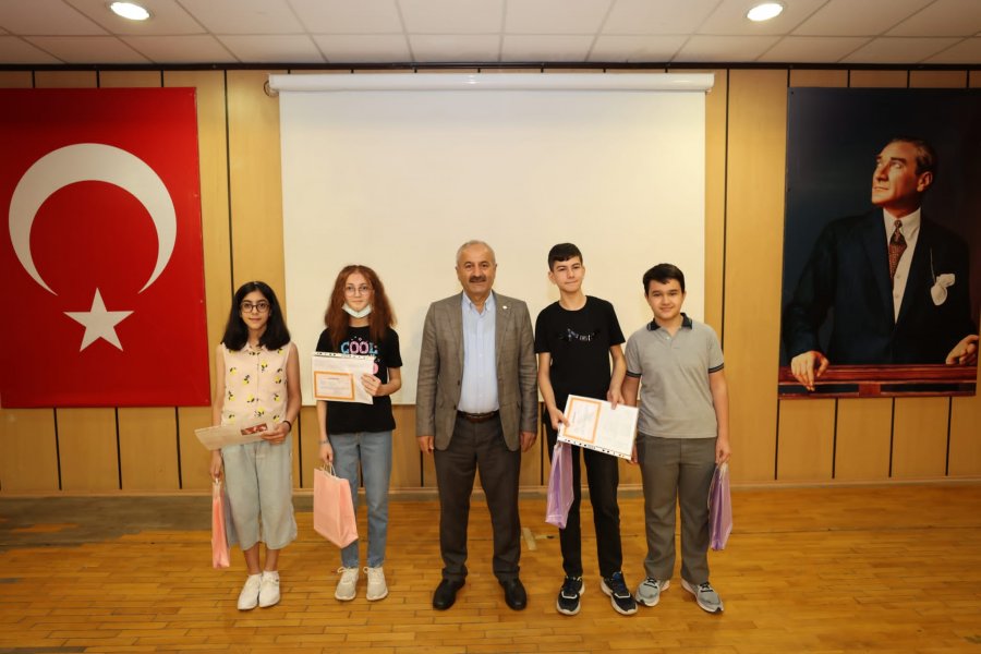 Gebzeli Öğrencilere Karneler Protokolden