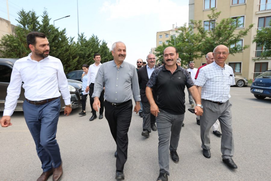 Kirazpınar’da Çöpler Yer Altına İniyor  