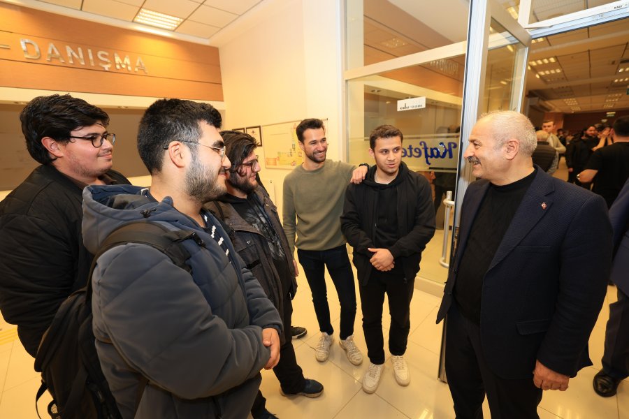 Başkan Büyükgöz’den GTÜ’lü  Öğrencilere Çorba İkramı