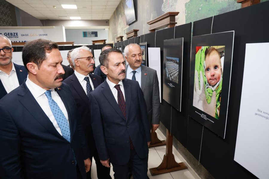 “Sarsıldık Sarıldık” Hatırat Takdimi Programı Yoğun Katılımla Gerçekleşti