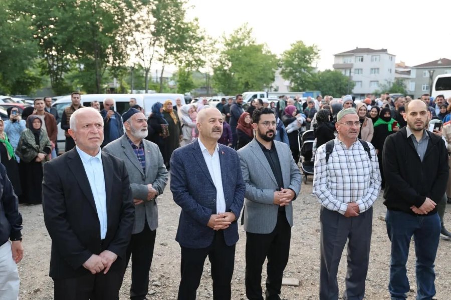 Başkan Büyükgöz Hacı Adaylarını Uğurladı