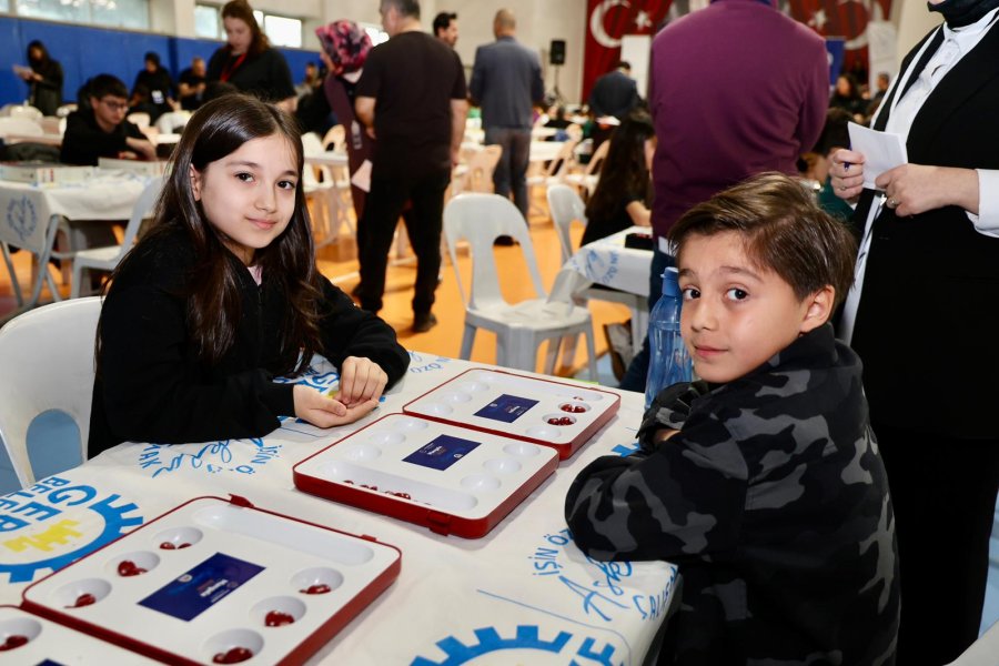 Gebze’de 8. Türkiye Akıl Ve Zeka Oyunları Turnuvası Düzenlendi