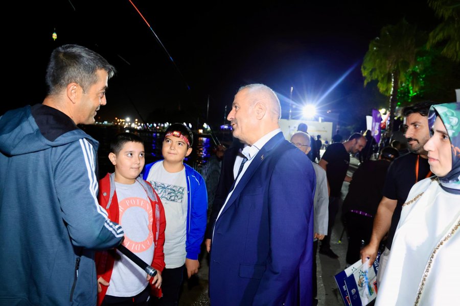 Eskihisar Sahilinde ‘Baba ve Çocuk Balık Tutma’ Etkinliği 