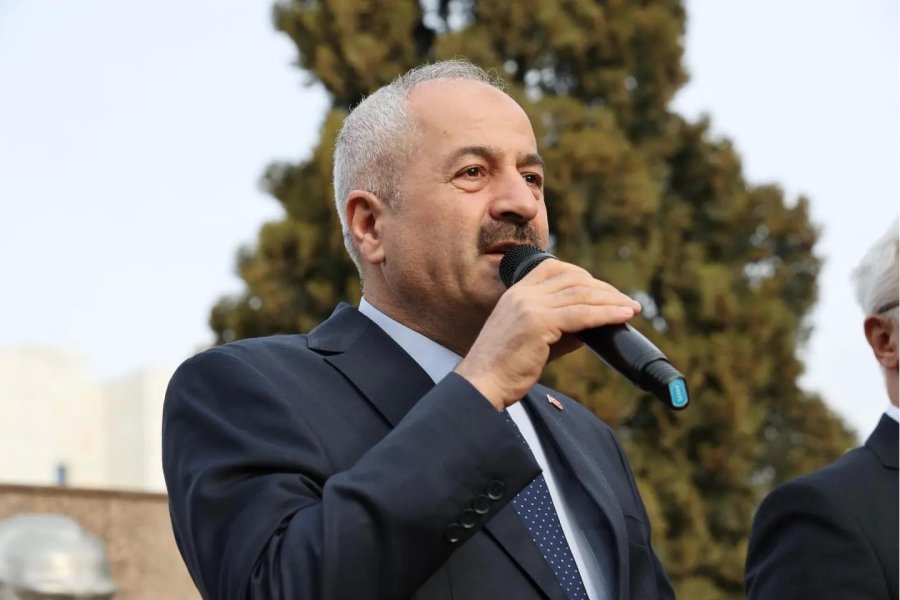 Kaymakam Özyiğit ve Başkan Büyükgöz  Pagev Meslek Lisesi Bayrak Töreninde