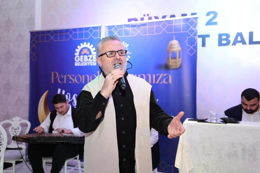 Başkan Büyükgöz mesai arkadaşlarını iftarda ağırladı