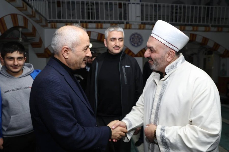 Başkan Büyükgöz;Hemşerilerinin hanelerine konuk oluyor 