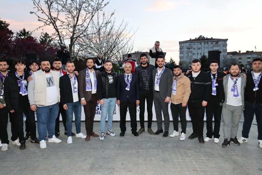 Gebze’de On Binleri Buluşturan İftar Programı