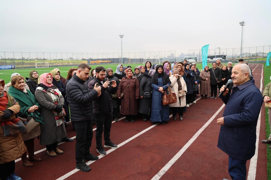 BAŞKAN BÜYÜKGÖZ: “SPOR HER YAŞTA HAYATIN VAZGEÇİLMEZİDİR”