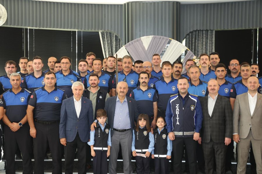 Başkan Büyükgöz Zabıta Personeliyle Buluştu