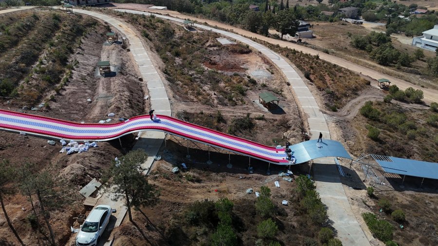 Gebze, Mor-Beyaz Dev Kaydırakla Eğlencenin Merkezi Olacak