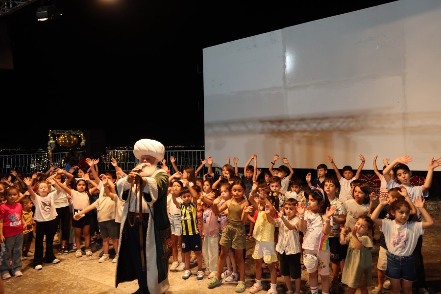 Eskihisar Kalesi’nde Çocukların Akşamı