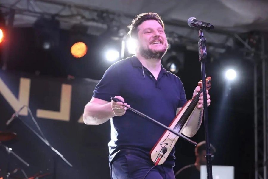 Binlerce Gebzeli Ekin Uzunlar Konserinde Buluştu