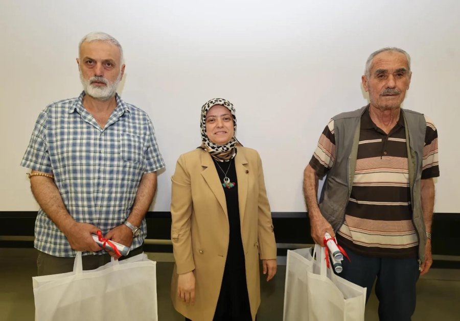 Pelitli ve Cumaköylü Hak Sahipleri Tapularına Kavuştu