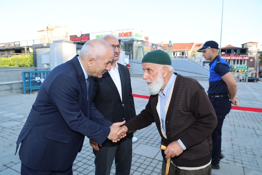 Gebzeliler Kent Meydanında Bayramlaştı