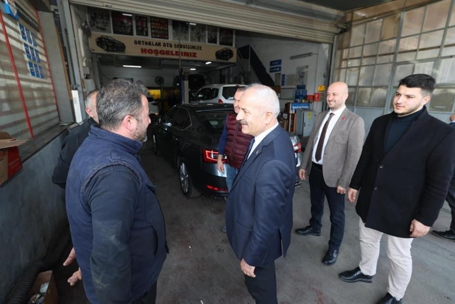 Başkan Adayı Büyükgöz K. Sanayi Esnafını Gezdi  