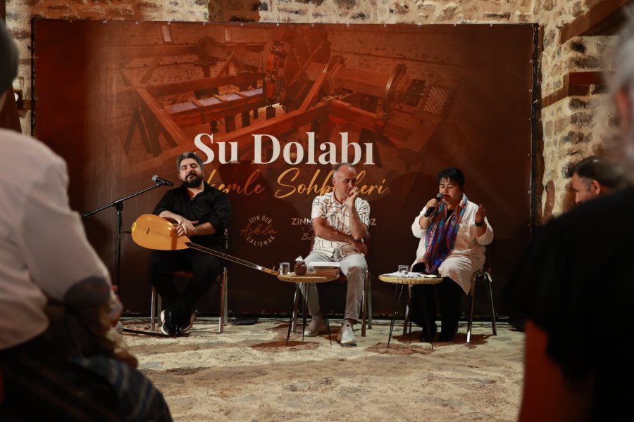 Tarihi Su Dolabı’nda Neşet Ertaş Türküleri Yankılandı