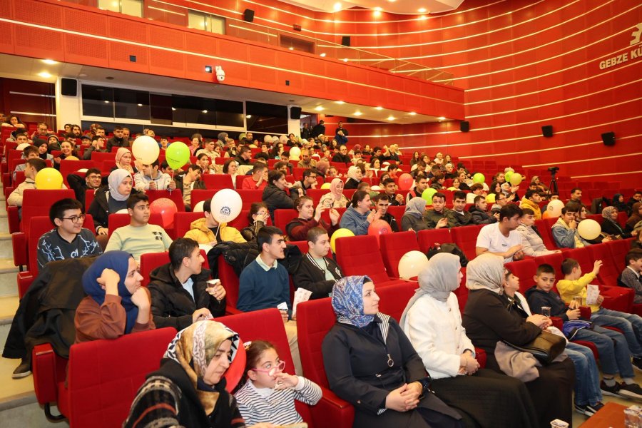 Gebzede Özel Çocuklar İçin Sinema Etkinliği