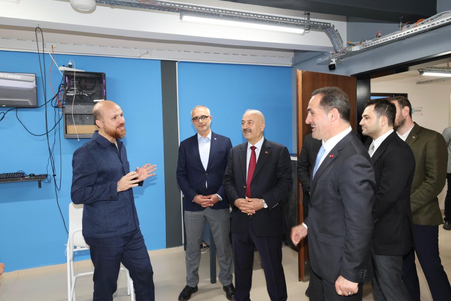 Erdoğan’dan Güzide Gençlik Ziyareti