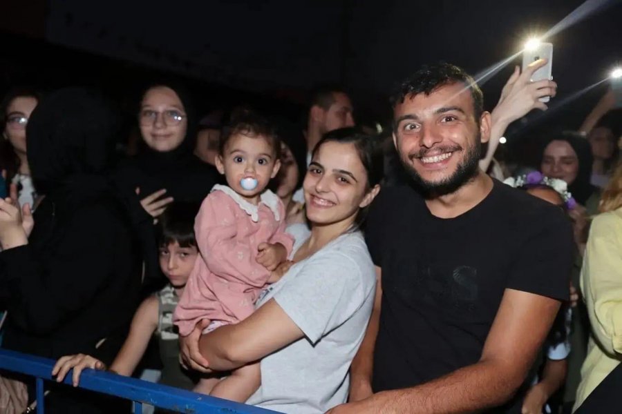 Binlerce Gebzeli Ekin Uzunlar Konserinde Buluştu