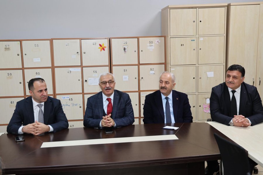 BAŞKAN BÜYÜKGÖZDEN OKULLARA ZİYARET