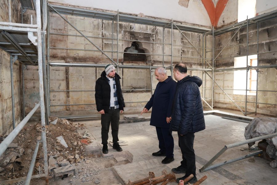 Gebze Belediyesi Tarihi Çarşı Hamamında Restorasyon Çalışmalarını Başlattı